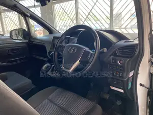 Toyota Noah 2019 White