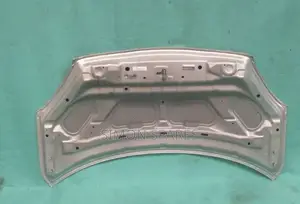 Bonnet Nissan March 2017