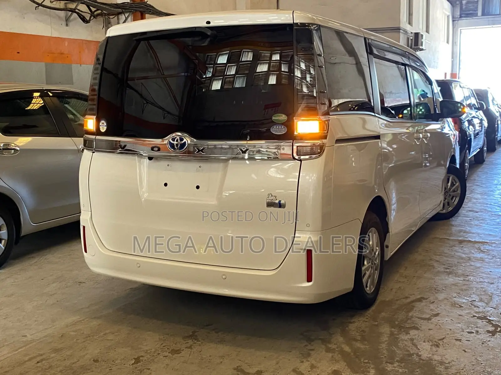Toyota Voxy 2019 White