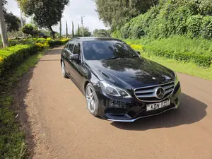 Mercedes-Benz E220 2016 Black
