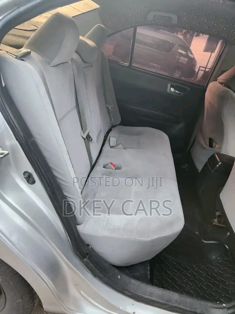 Toyota Axio 2013 Silver
