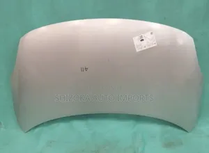 Bonnet Nissan Latio N17 2013