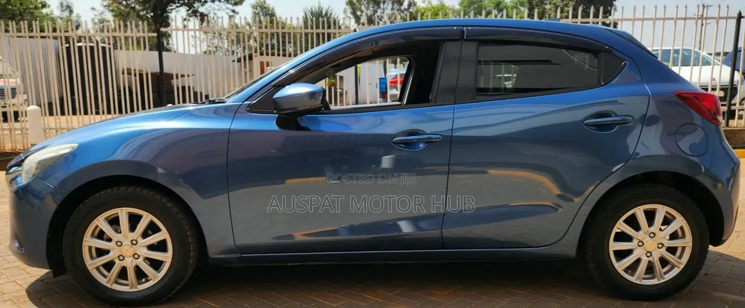 Mazda Demio 2017 Blue