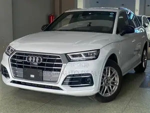 Audi Q5 45 Premium AWD quattro 2020 White