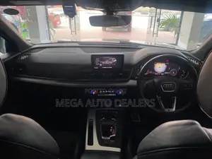 Audi Q5 45 Premium AWD quattro 2020 White