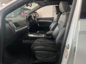 Audi Q5 45 Premium AWD quattro 2020 White