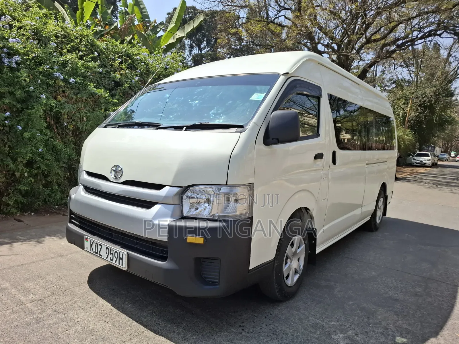 Toyota HiAce 2024 White