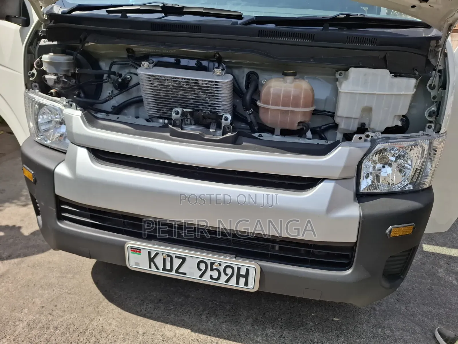 Toyota HiAce 2024 White