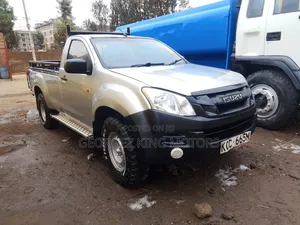 Isuzu D-MAX 2014 Gray