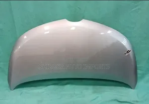 Bonnet Mazda Biante 2012