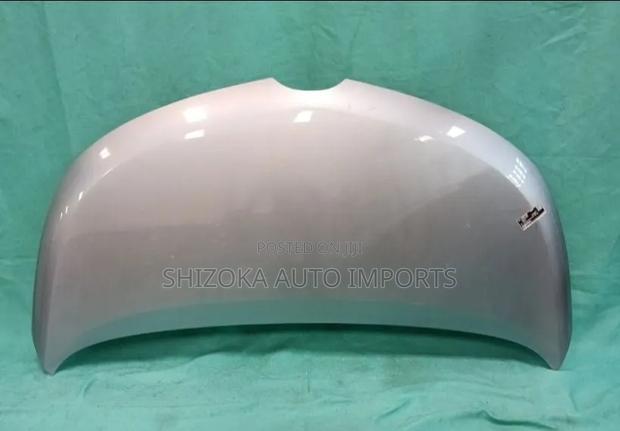 Bonnet Mazda Biante 2012