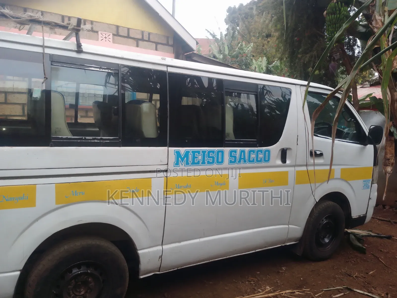 Toyota HiAce 2013 White
