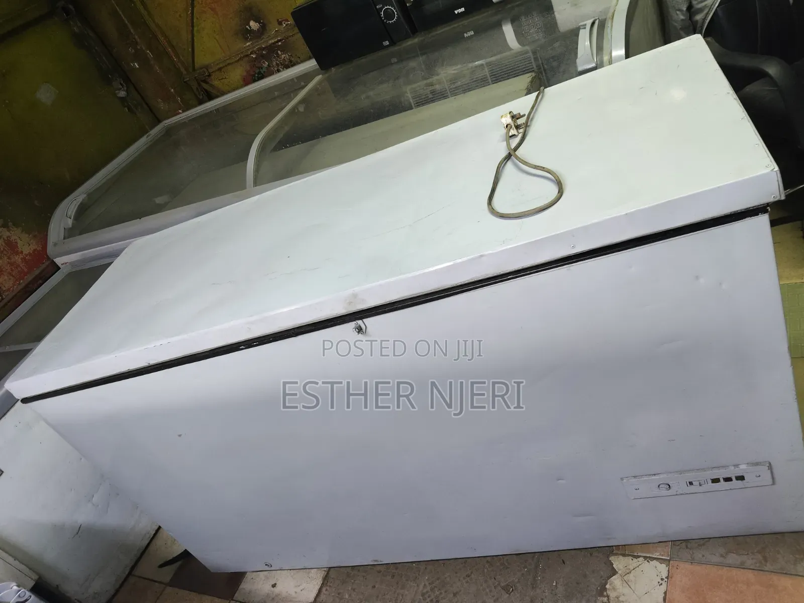 Super Clean One Door Deep Freezer 500litres