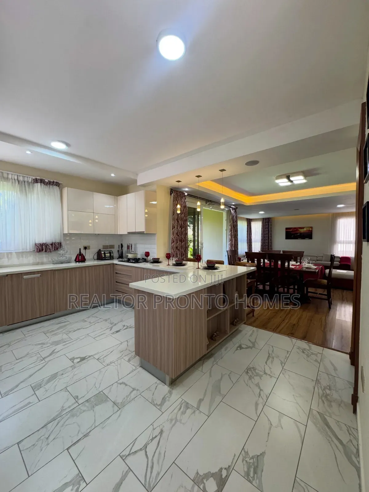 4bdrm Townhouse/Terrace in Kiambu Road, Runda for sale