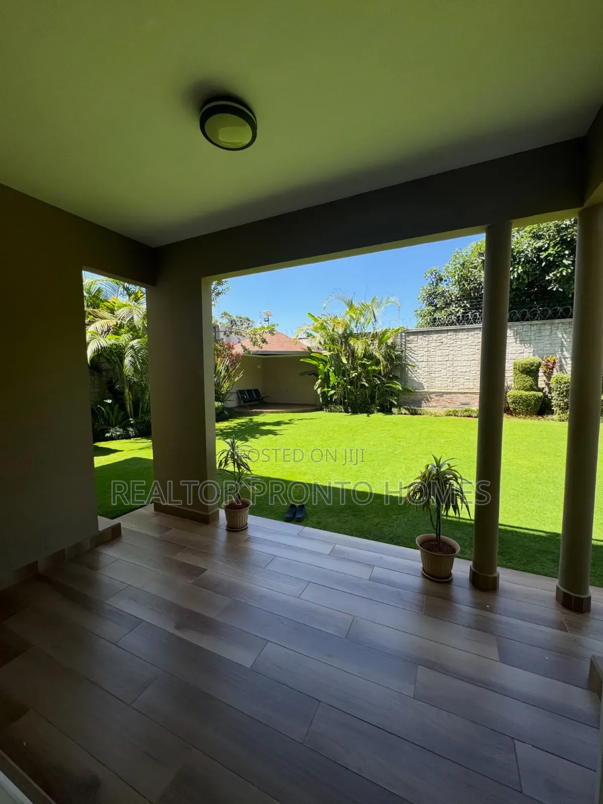 4bdrm Townhouse/Terrace in Kiambu Road, Runda for sale