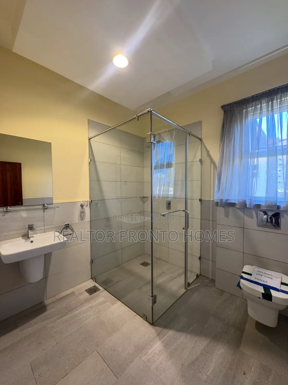 4bdrm Townhouse/Terrace in Kiambu Road, Runda for sale