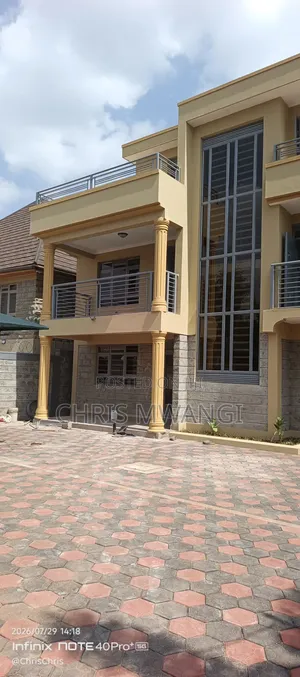4bdrm Mansion in Croton Estate, Kenyatta Road / Theta for sale