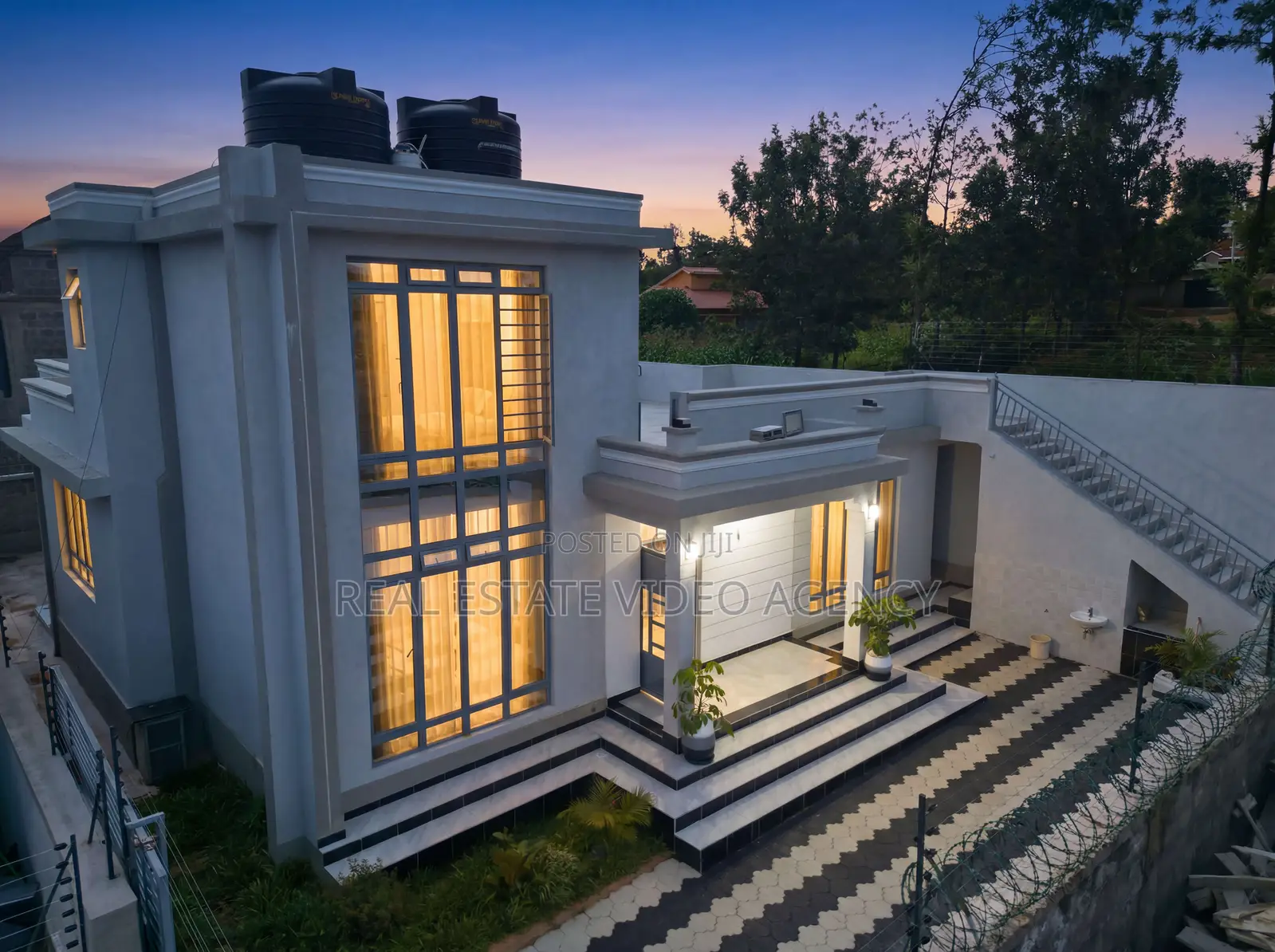 Real Estate Video Production(Reels. Housetours, Drone)