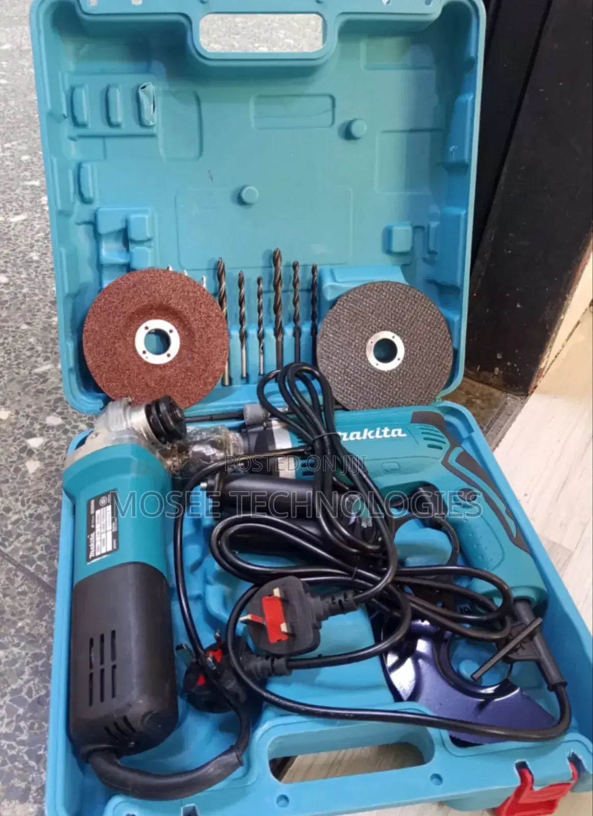 Makita 18V LXT Cordless Drill Driver & Impact Driver Set