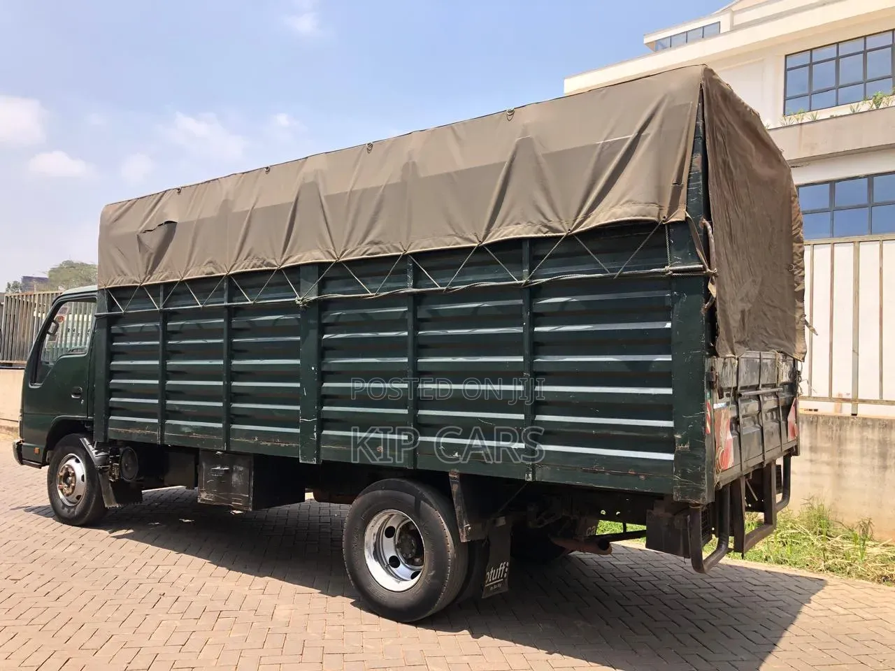Isuzu NPR Local 2019 Green