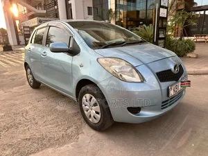 Toyota Vitz 1.0 FWD 5dr 2007 Blue