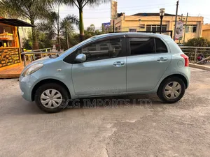 Toyota Vitz 1.0 FWD 5dr 2007 Blue