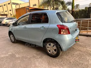 Toyota Vitz 1.0 FWD 5dr 2007 Blue
