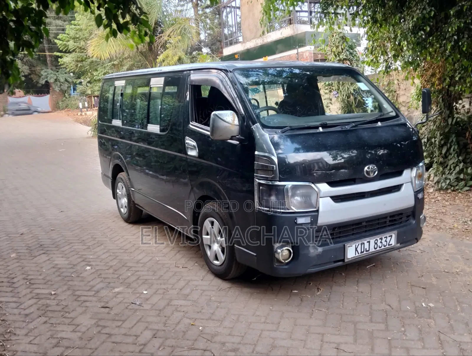 Toyota HiAce 2015 Black