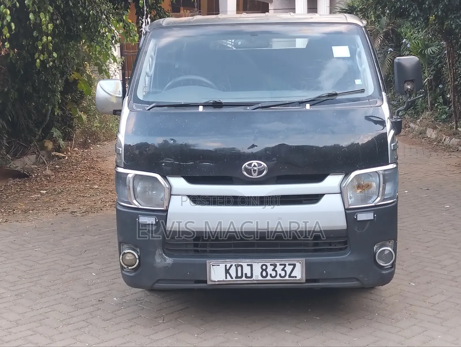 Toyota HiAce 2015 Black
