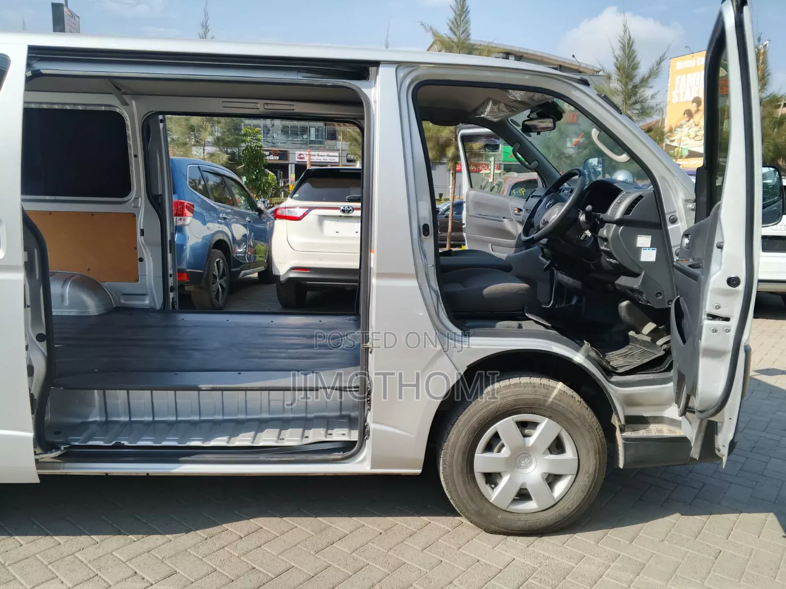 Toyota HiAce 2019 Silver