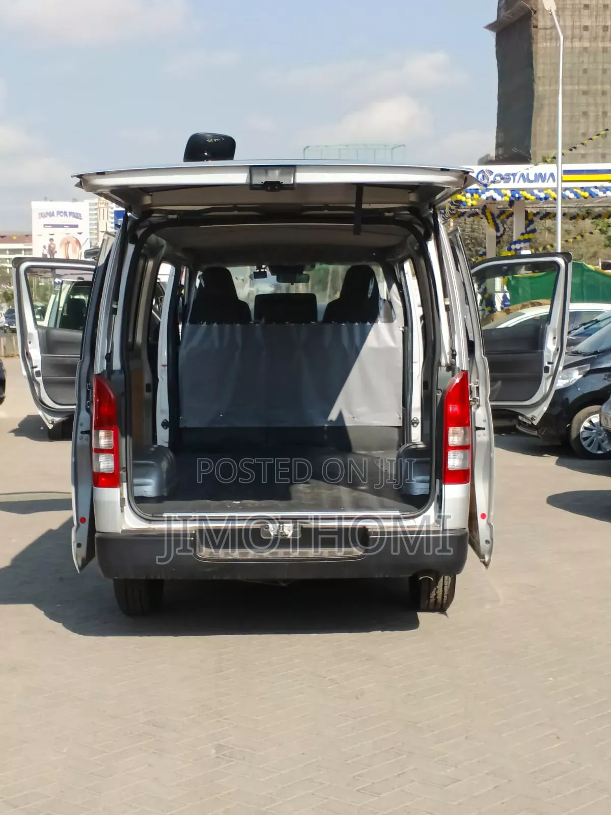 Toyota HiAce 2019 Silver