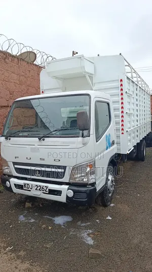 Mistubishi Canter 2022 White