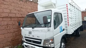 Mistubishi Canter 2022 White