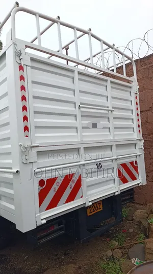 Mistubishi Canter 2022 White