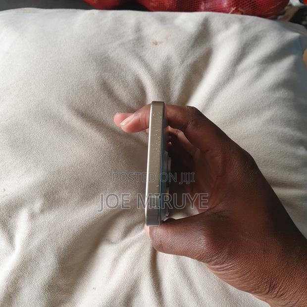 Apple iPhone 16 Pro 256 GB Silver - thumbnail 2
