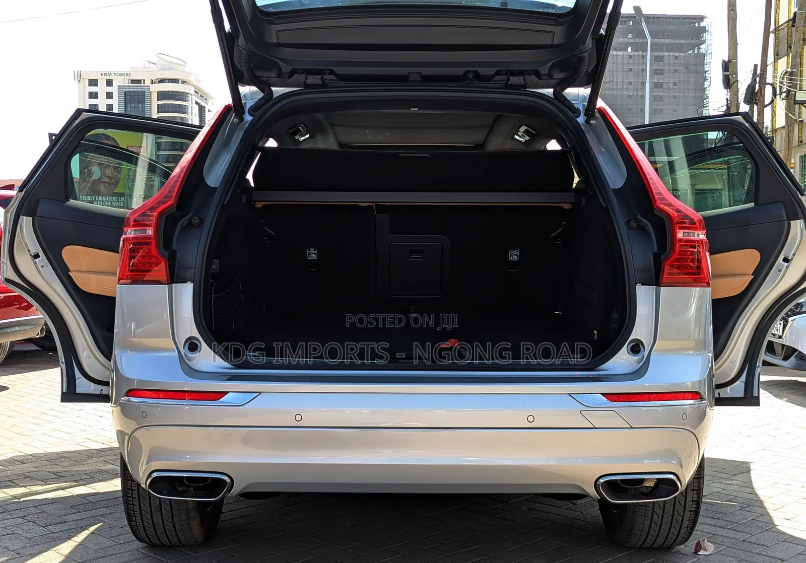 Volvo XC60 2019 Silver