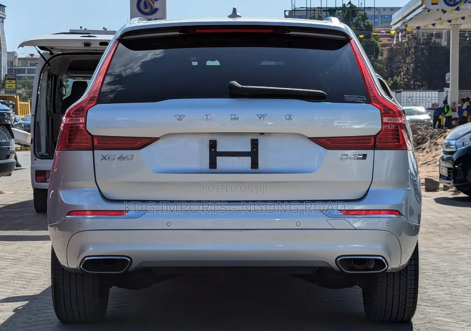 Volvo XC60 2019 Silver