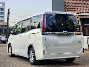 Toyota Noah 1.8 FWD Hybrid (7 seater) 2020 Pearl