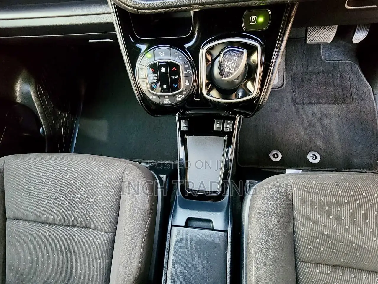 Toyota Noah 1.8 FWD Hybrid (7 seater) 2020 Pearl