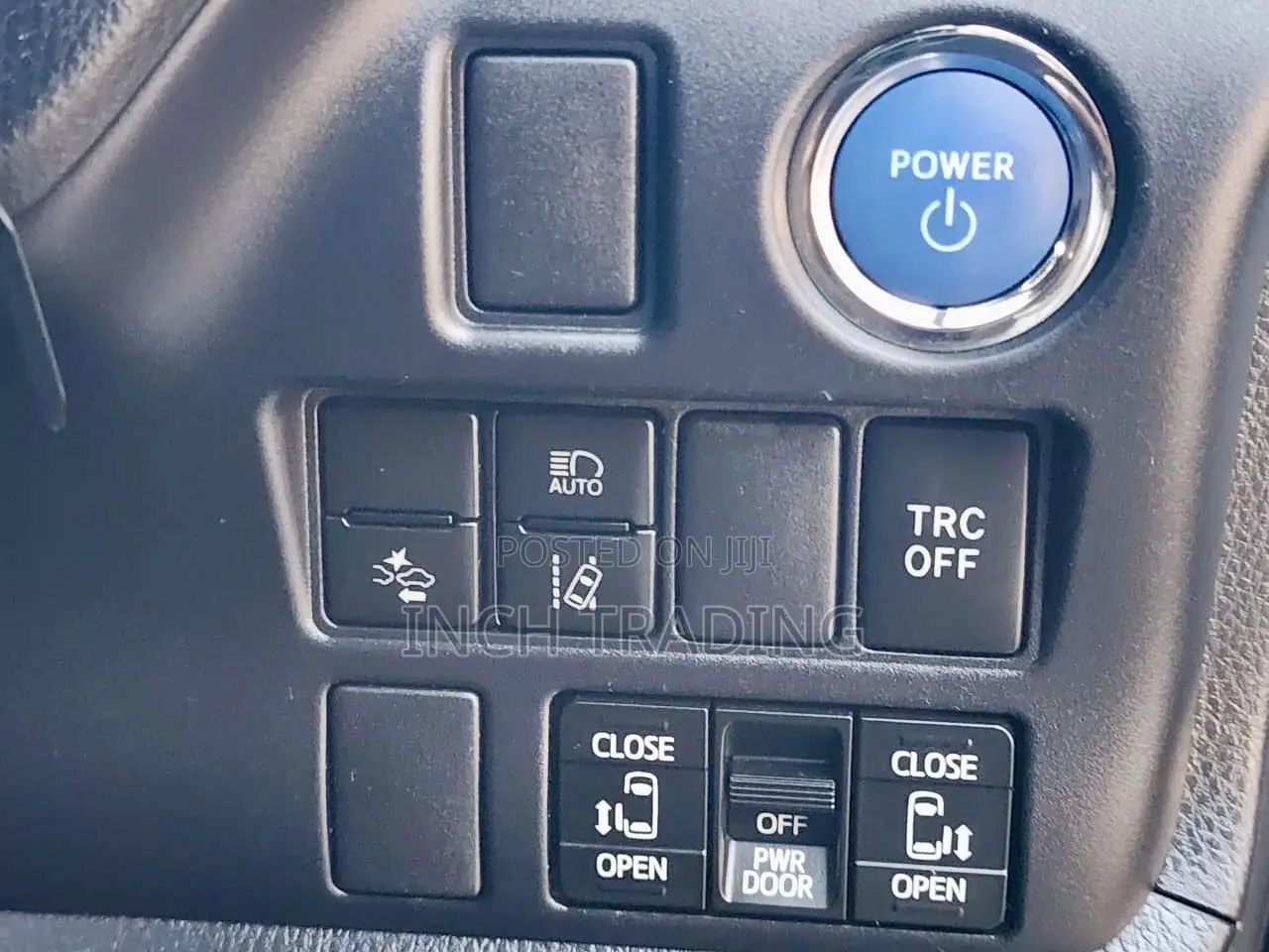 Toyota Noah 1.8 FWD Hybrid (7 seater) 2020 Pearl