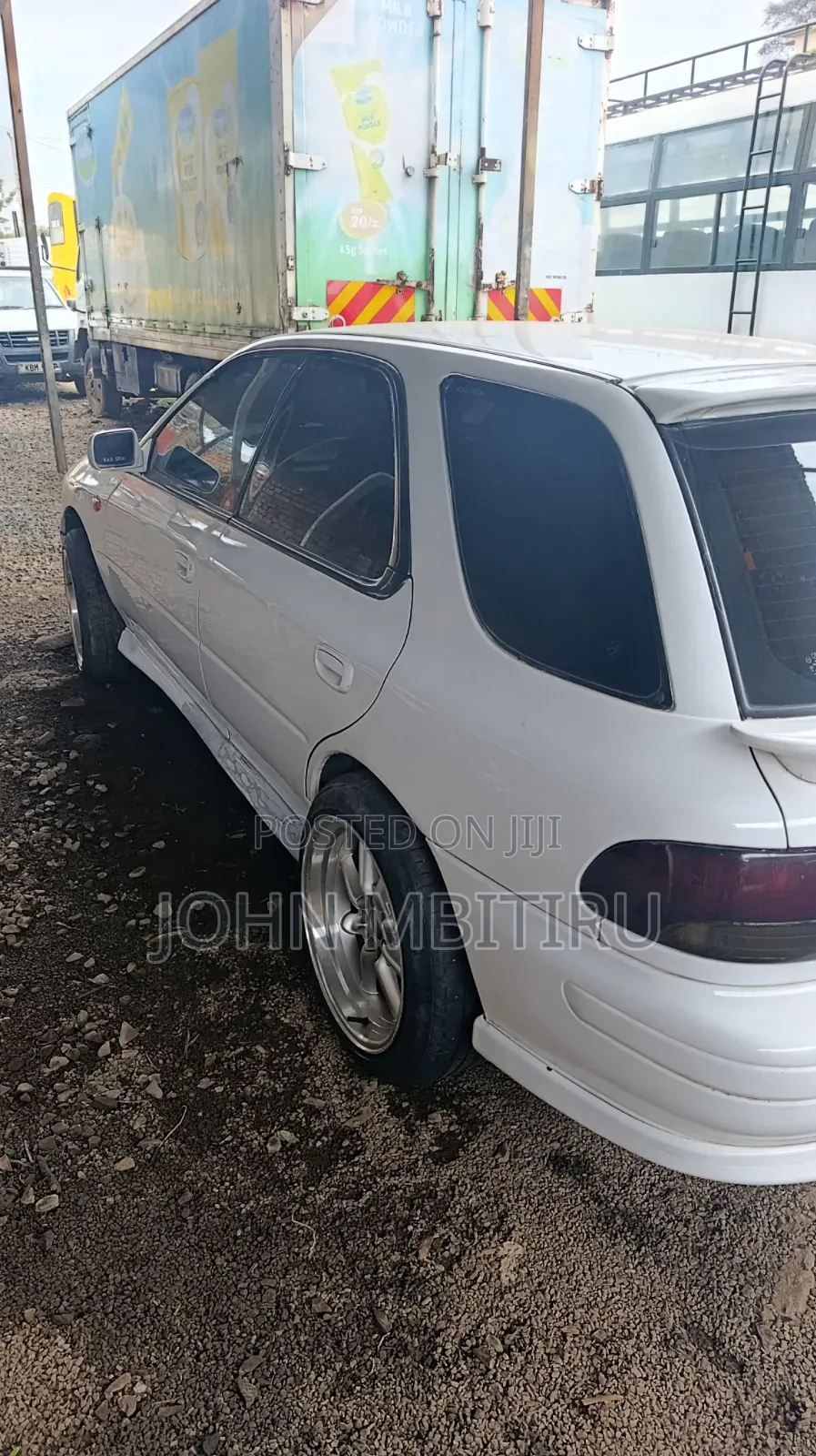 Subaru Legacy 2004 White