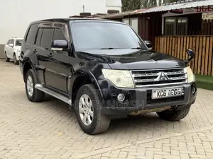 Mitsubishi Pajero 2008 Black