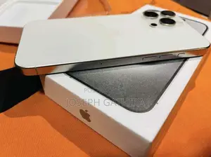 Apple iPhone 15 Pro Max 256 GB White