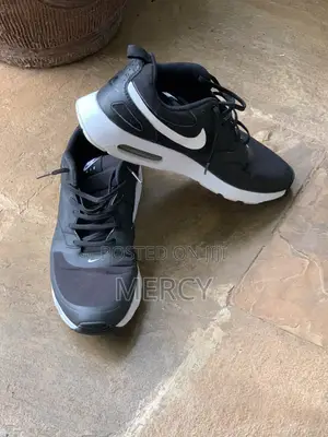 Nike Air Max Vision Black White (Size 10 Uk, Slightly Used)