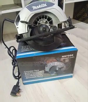 Makita HS7000 7-1/4" 185mm Circular Saw for Wood Cutting