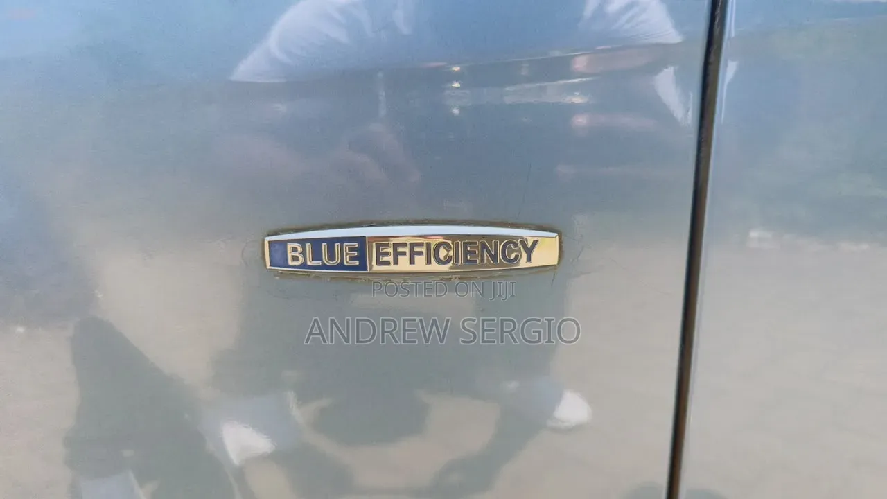 Mercedes-Benz C200 2010 Blue