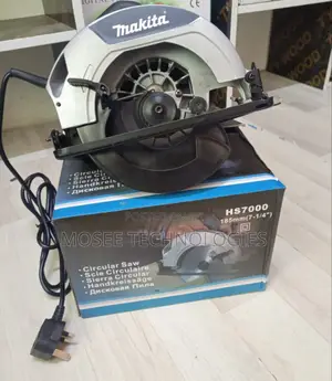 Makita HS7000 185mm Heavy-Duty Circular Saw for Carpentry