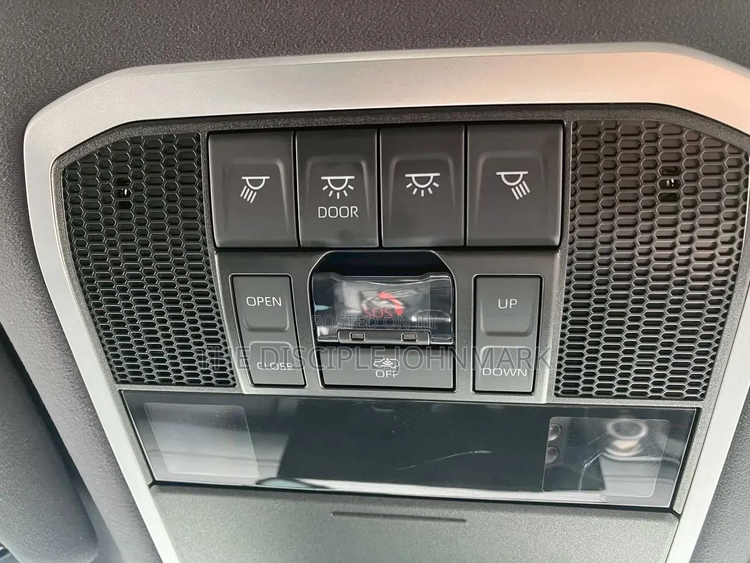Toyota Land Cruiser 2021 White