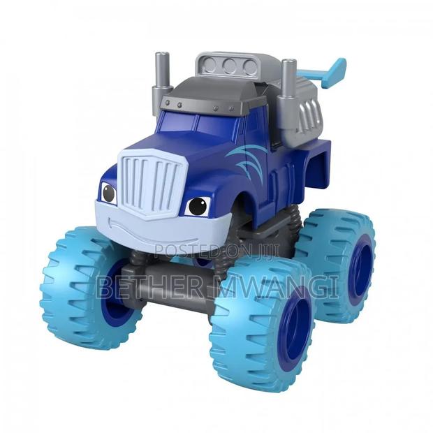 Blaze the Monster Machine Diecast-Monster Engine Crusher - main view