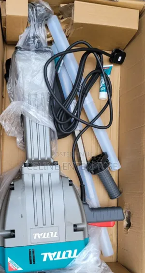 TOTAL 30kg Demolisher Machine – Heavy-Duty Concrete Wall Breaker